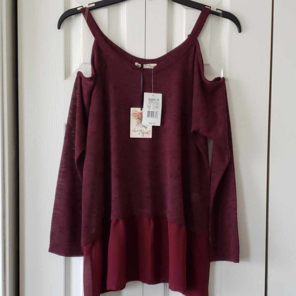 Cold shoulder long sleeve  sheer top